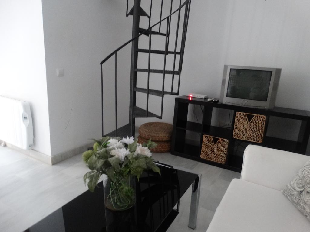 - Jinetes, 13 Appartamento